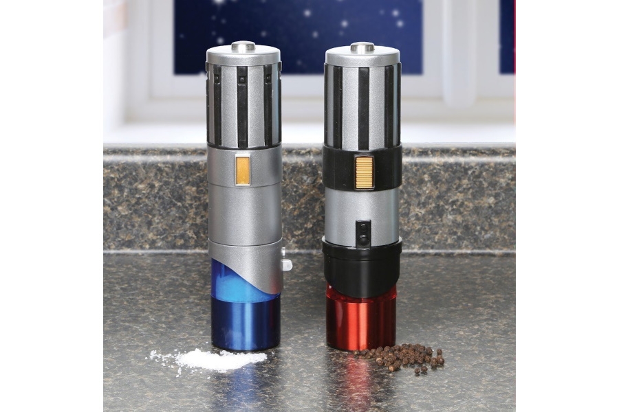star wars lightsaber salt and pepper grinders